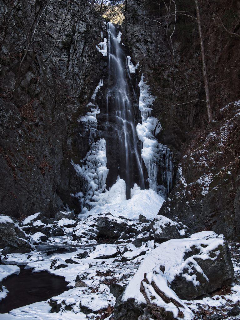 氷瀑の百尋ノ滝